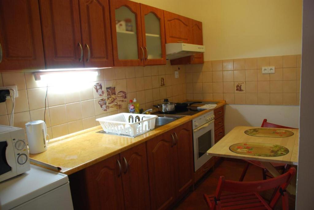 Apartments Spolkova Бърно Екстериор снимка