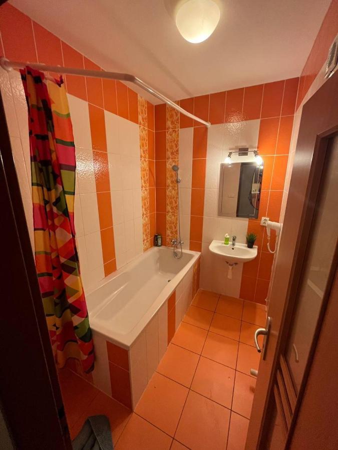 Apartments Spolkova Бърно Екстериор снимка